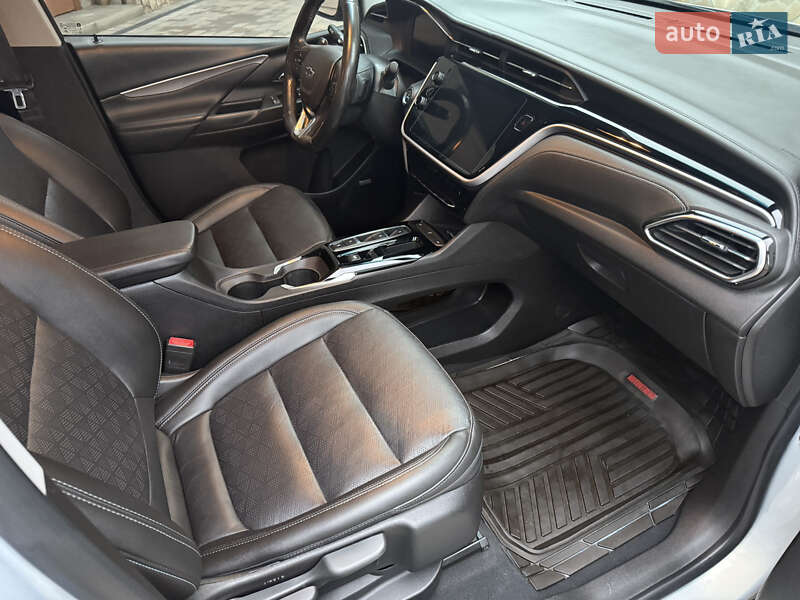 Хэтчбек Chevrolet Bolt EV 2022 в Львове фото 17 Хэтчбек Chevrolet Bolt EV 2022 в Львове