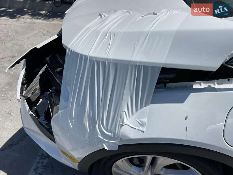 Хэтчбек Chevrolet Bolt EV 2022 в Ирпене