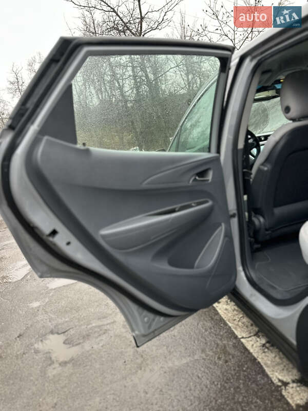 Хетчбек Chevrolet Bolt EV 2020 в Києві