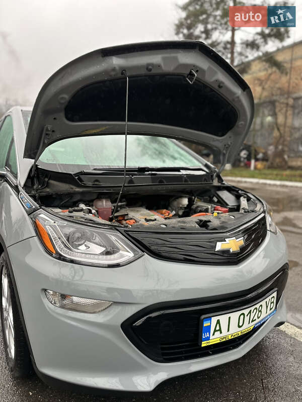 Хетчбек Chevrolet Bolt EV 2020 в Києві