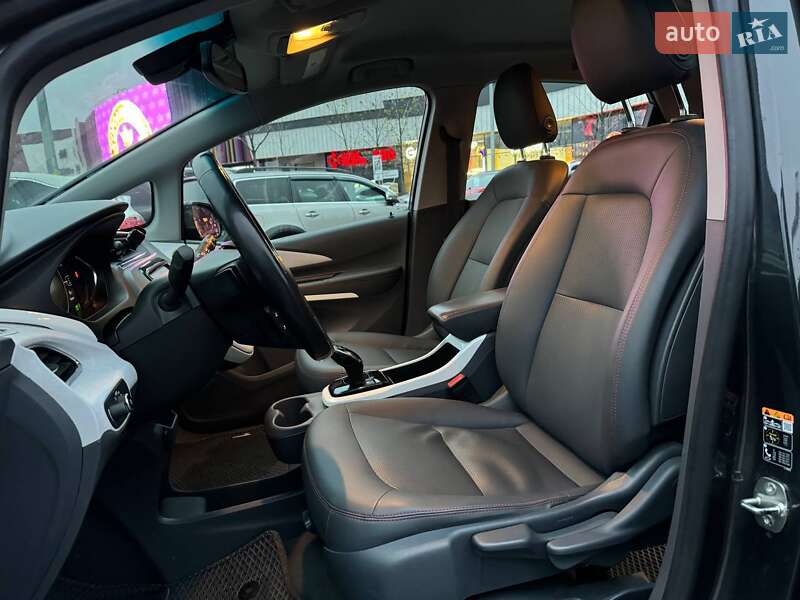 Хэтчбек Chevrolet Bolt EV 2017 в Киеве фото 8 Хэтчбек Chevrolet Bolt EV 2017 в Киеве