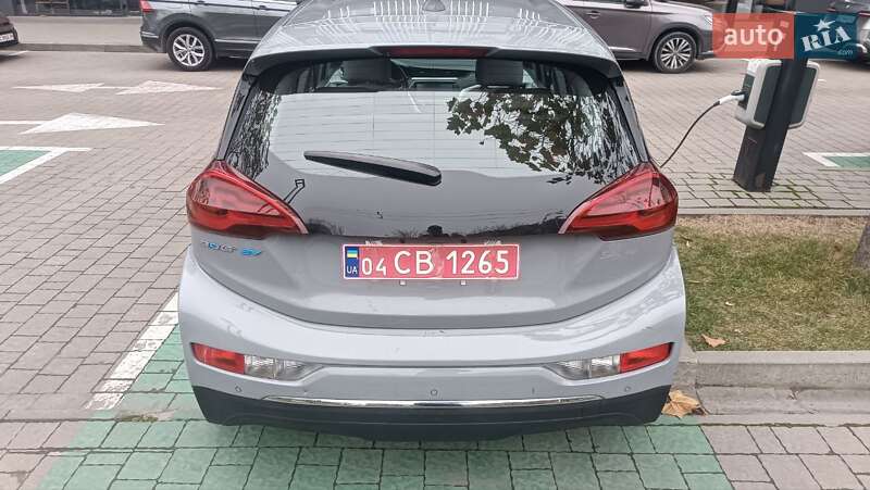 Хэтчбек Chevrolet Bolt EV 2018 в Львове фото 6 Хэтчбек Chevrolet Bolt EV 2018 в Львове