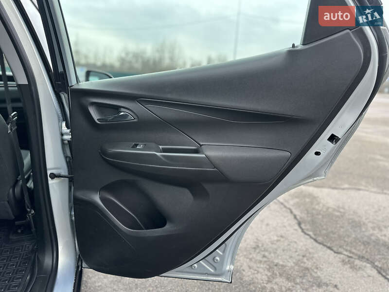 Хэтчбек Chevrolet Bolt EV 2023 в Киеве