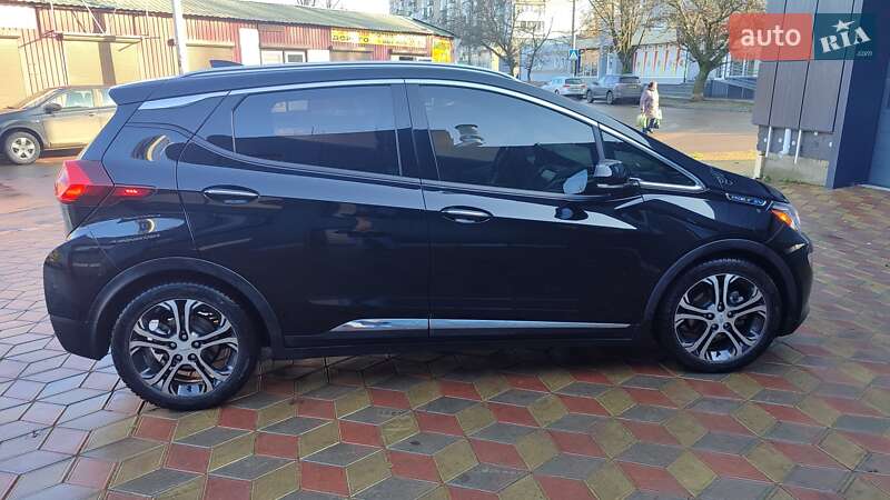 Хэтчбек Chevrolet Bolt EV 2018 в Одессе фото 5 Хэтчбек Chevrolet Bolt EV 2018 в Одессе