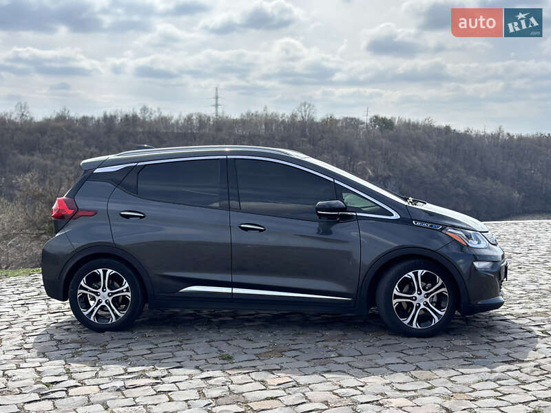 Хэтчбек Chevrolet Bolt EV 2020 в Житомире