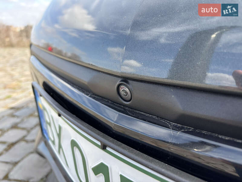 Хэтчбек Chevrolet Bolt EV 2020 в Житомире