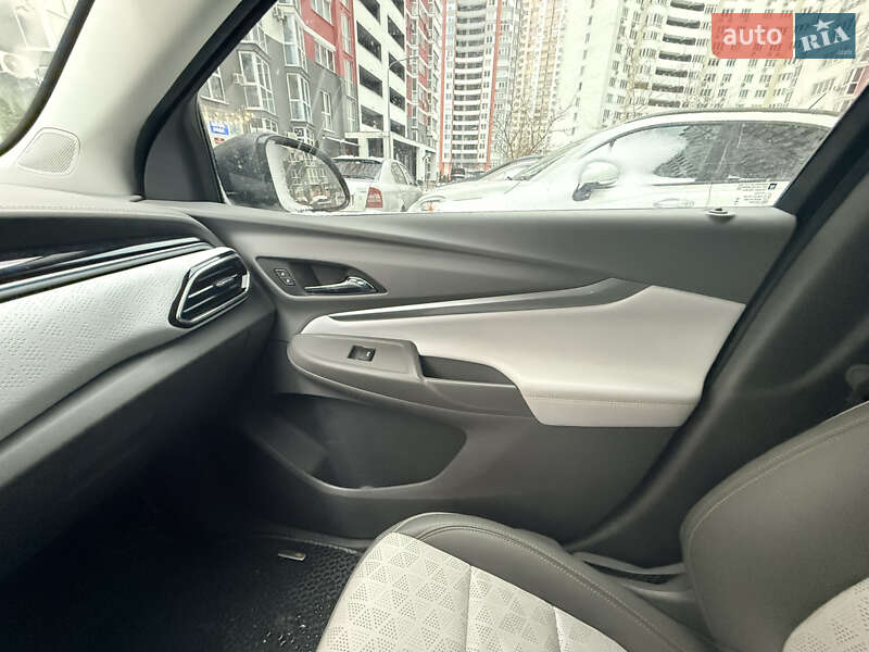 Хетчбек Chevrolet Bolt EV 2023 в Києві