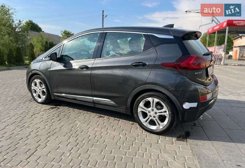 Хетчбек Chevrolet Bolt EV 2017 в Лубнах