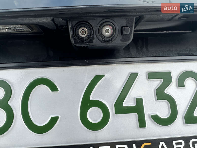 Хетчбек Chevrolet Bolt EV 2018 в Жовкві