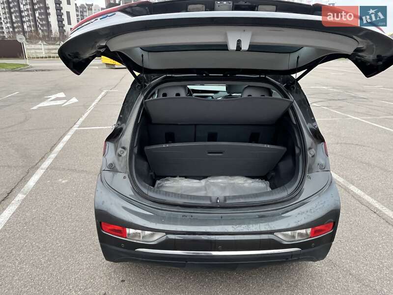 Хетчбек Chevrolet Bolt EV 2017 в Києві