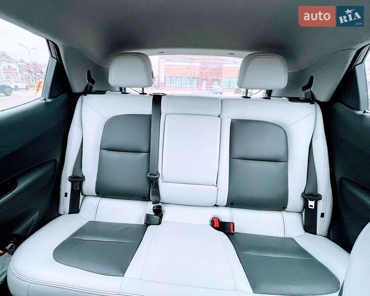 Хетчбек Chevrolet Bolt EV 2017 в Києві