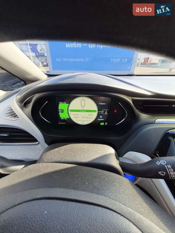 Хэтчбек Chevrolet Bolt EV 2018 в Полтаве