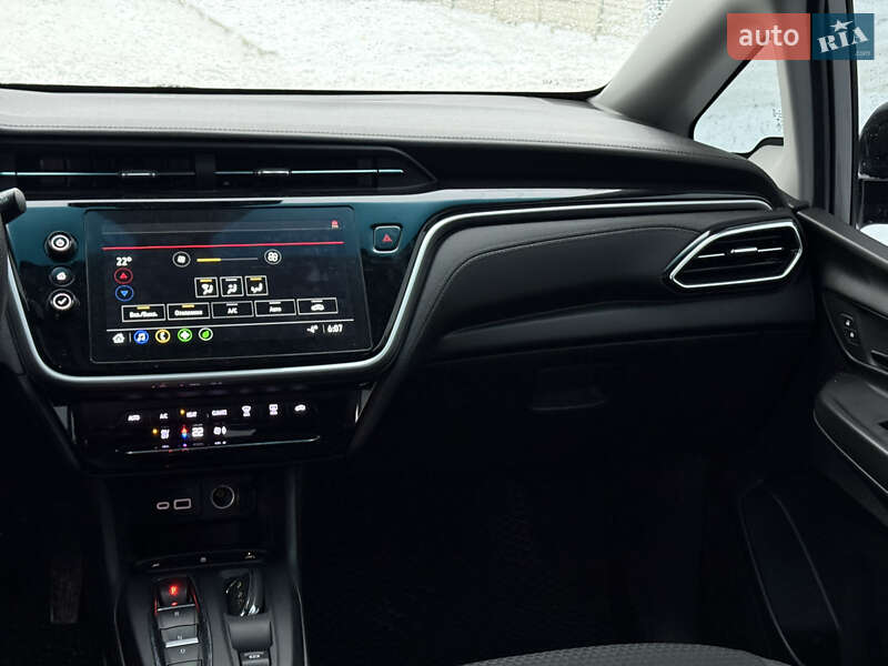 Хэтчбек Chevrolet Bolt EV 2022 в Запорожье