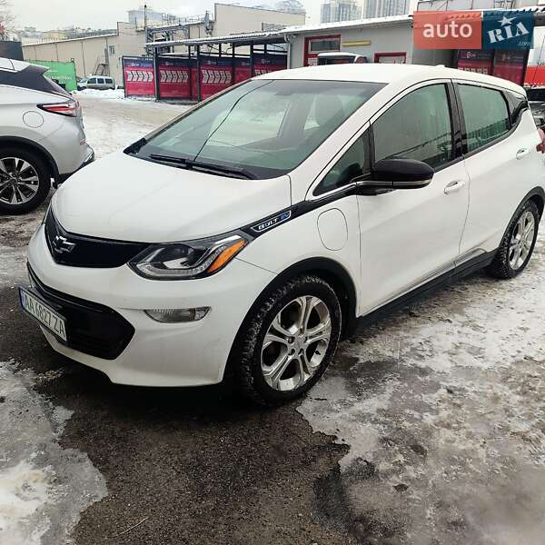 Хэтчбек Chevrolet Bolt EV 2017 в Киеве фото 7 Хэтчбек Chevrolet Bolt EV 2017 в Киеве