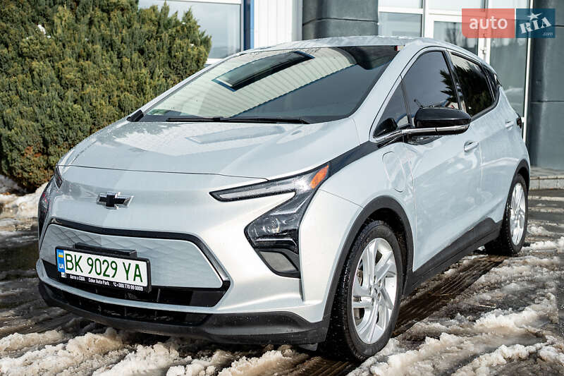 Хэтчбек Chevrolet Bolt EV 2021 в Киеве