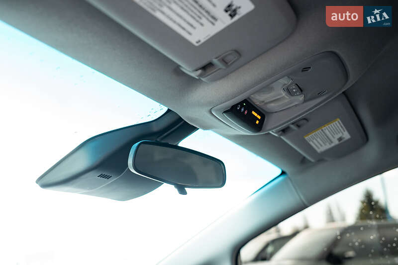 Хэтчбек Chevrolet Bolt EV 2021 в Киеве