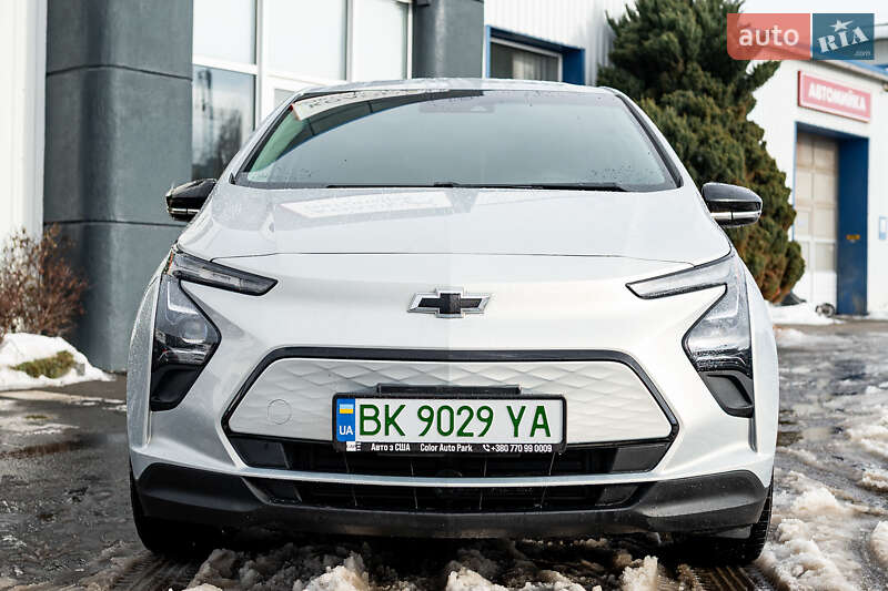 Хэтчбек Chevrolet Bolt EV 2021 в Киеве