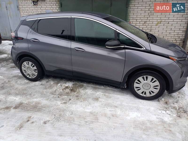 Хэтчбек Chevrolet Bolt EV 2023 в Киеве фото 4 Хэтчбек Chevrolet Bolt EV 2023 в Киеве