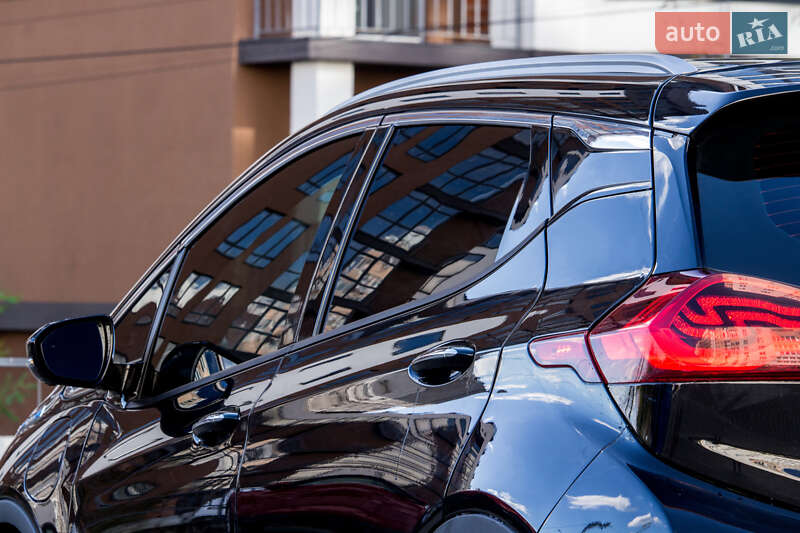 Хэтчбек Chevrolet Bolt EV 2020 в Львове