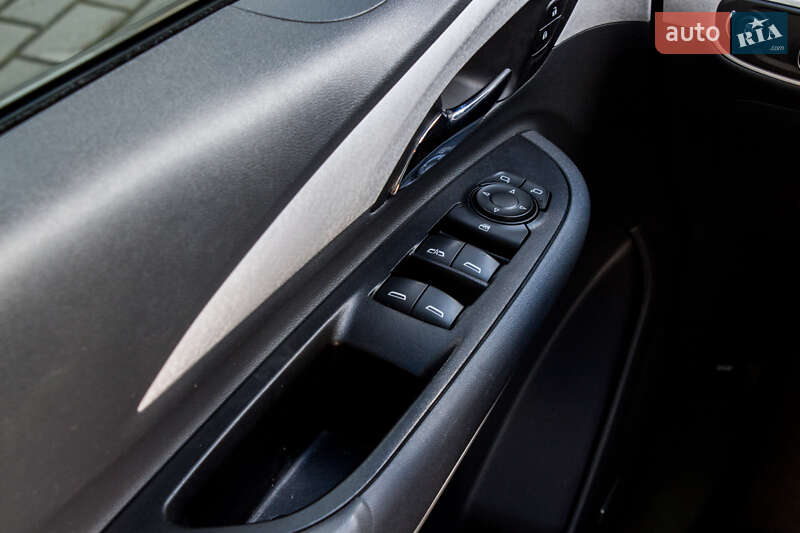 Хэтчбек Chevrolet Bolt EV 2020 в Львове