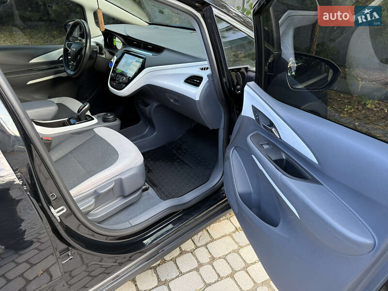 Хэтчбек Chevrolet Bolt EV 2018 в Тернополе фото 12 Хэтчбек Chevrolet Bolt EV 2018 в Тернополе