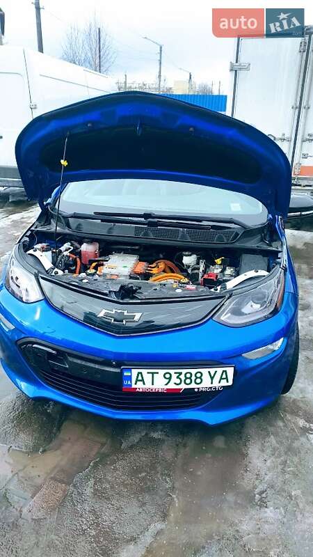 Хэтчбек Chevrolet Bolt EV 2018 в Ивано-Франковске фото 8 Хэтчбек Chevrolet Bolt EV 2018 в Ивано-Франковске