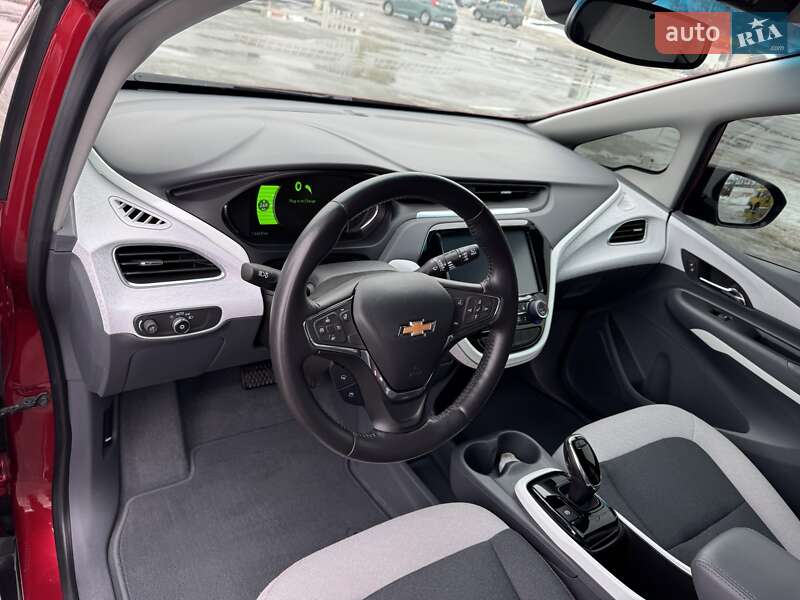 Хэтчбек Chevrolet Bolt EV 2021 в Киеве