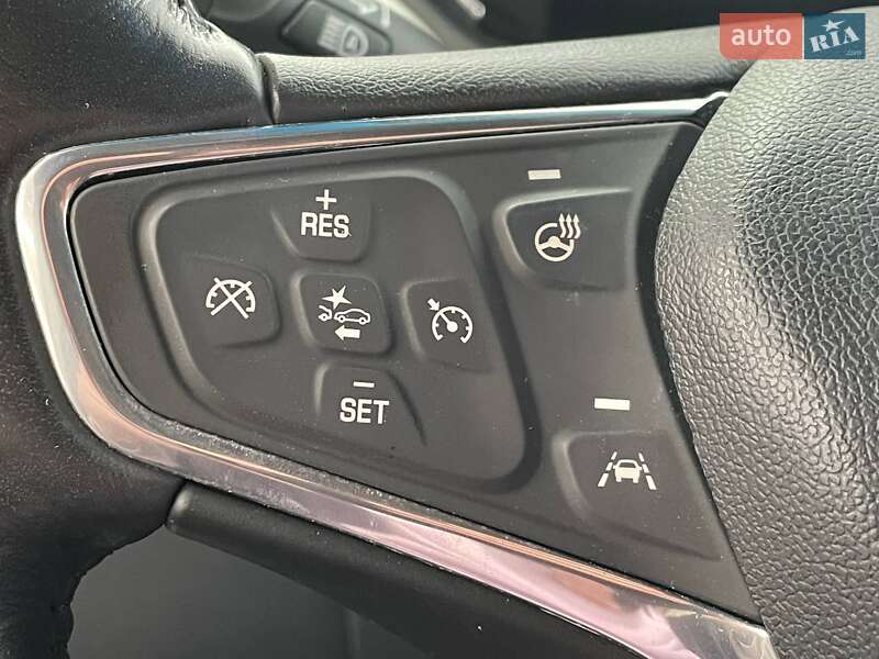 Хэтчбек Chevrolet Bolt EV 2019 в Киеве