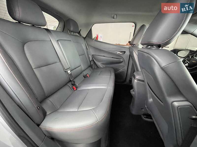 Хэтчбек Chevrolet Bolt EV 2019 в Киеве