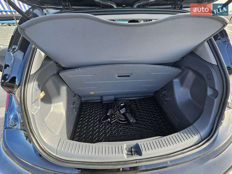 Хэтчбек Chevrolet Bolt EV 2017 в Ровно