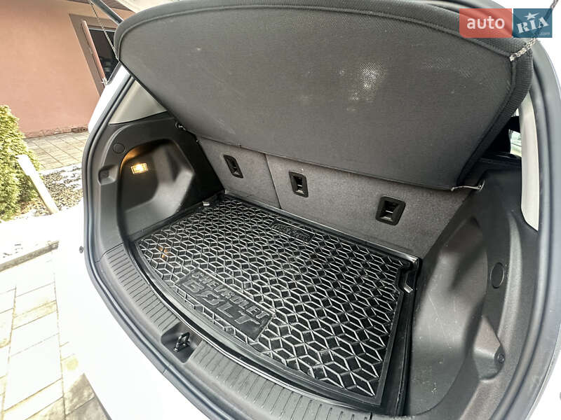 Хэтчбек Chevrolet Bolt EV 2022 в Броварах фото 18 Хэтчбек Chevrolet Bolt EV 2022 в Броварах