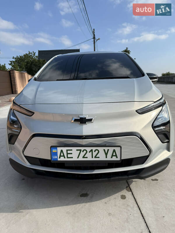 Хэтчбек Chevrolet Bolt EV 2023 в Новомосковске фото 8 Хэтчбек Chevrolet Bolt EV 2023 в Новомосковске