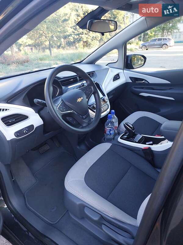 Хэтчбек Chevrolet Bolt EV 2018 в Днепре фото 14 Хэтчбек Chevrolet Bolt EV 2018 в Днепре