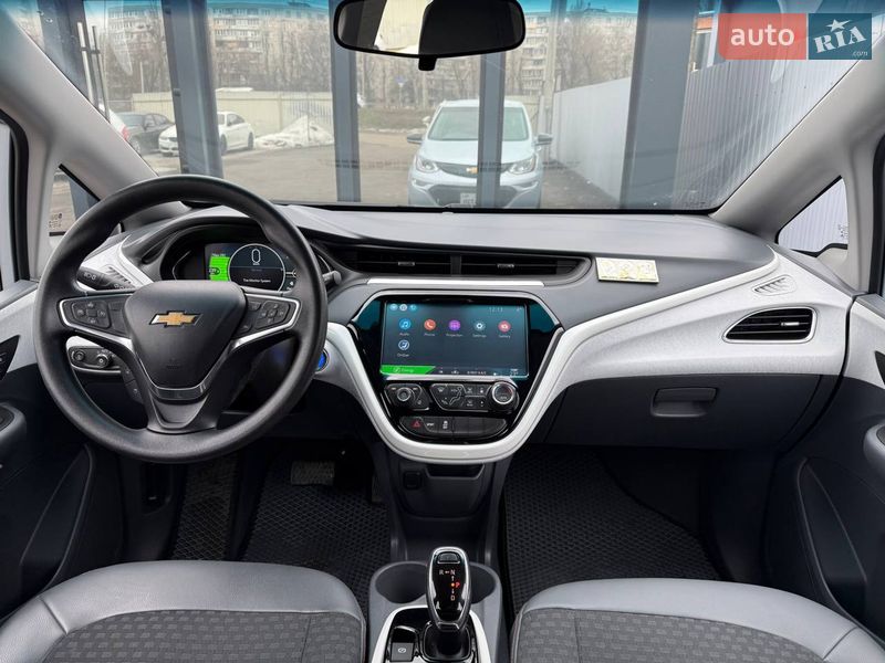Хэтчбек Chevrolet Bolt EV 2017 в Киеве
