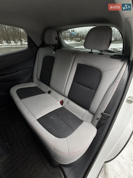 Хэтчбек Chevrolet Bolt EV 2018 в Белогородке