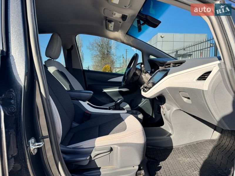 Хэтчбек Chevrolet Bolt EV 2017 в Сумах
