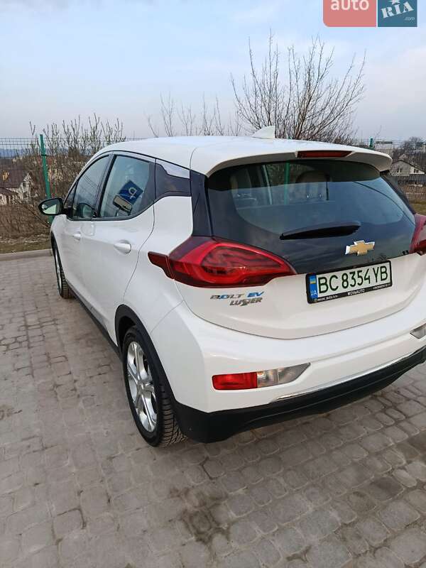 Хэтчбек Chevrolet Bolt EV 2020 в Золочеве