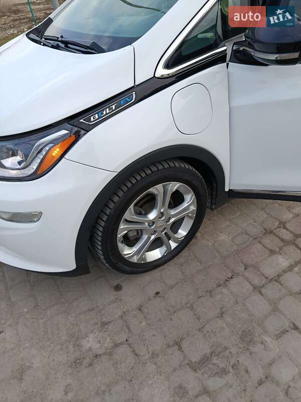 Хэтчбек Chevrolet Bolt EV 2020 в Золочеве