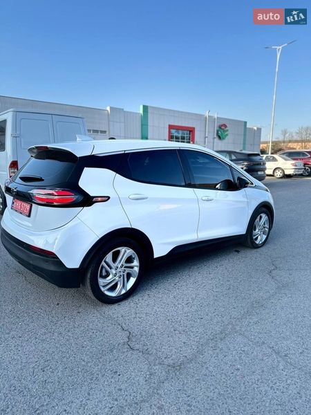 Хэтчбек Chevrolet Bolt EV 2022 в Ужгороде