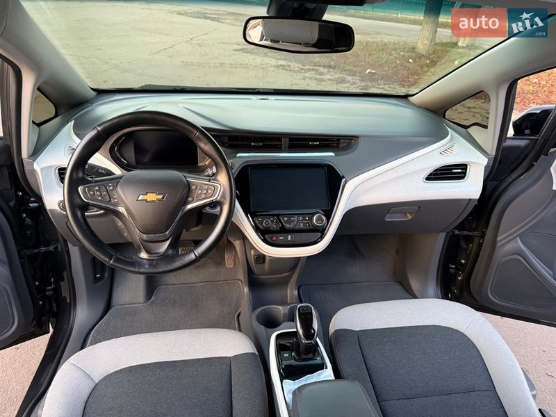 Хэтчбек Chevrolet Bolt EV 2017 в Киеве