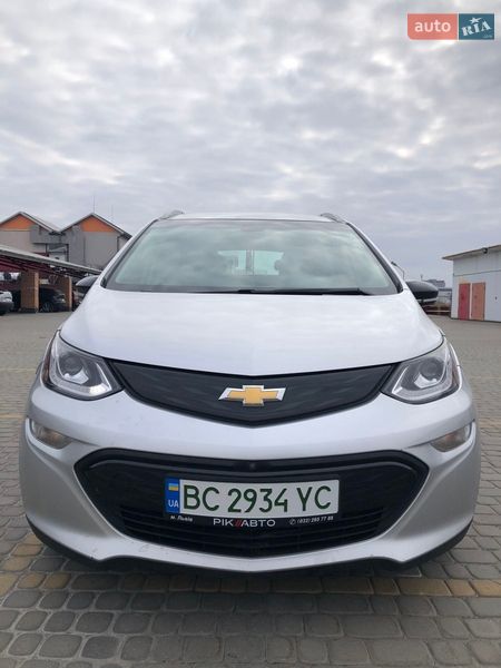 Хэтчбек Chevrolet Bolt EV 2017 в Львове фото Хэтчбек Chevrolet Bolt EV 2017 в Львове