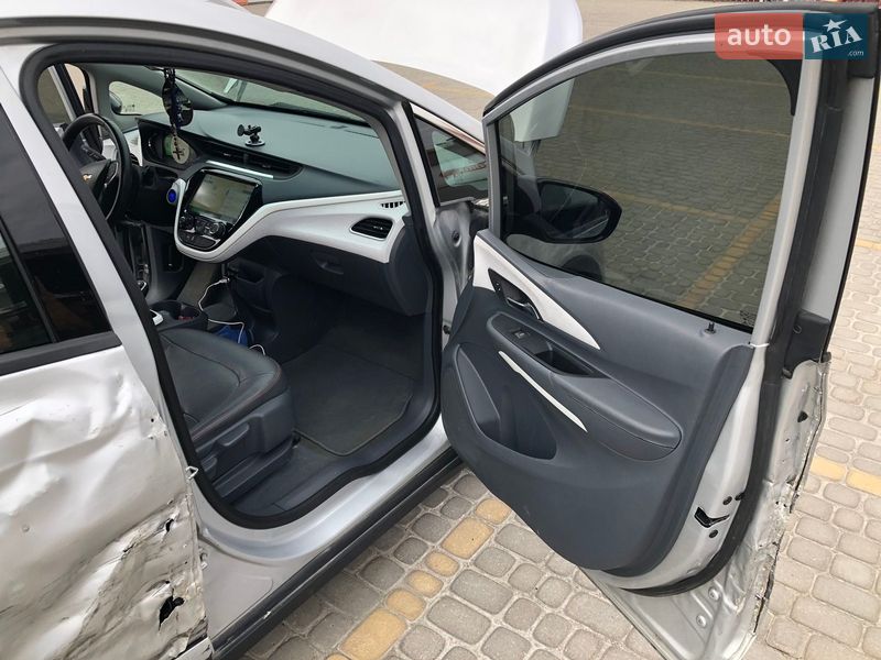Хэтчбек Chevrolet Bolt EV 2017 в Львове фото 19 Хэтчбек Chevrolet Bolt EV 2017 в Львове