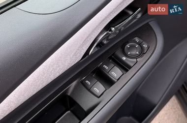 Хэтчбек Chevrolet Bolt EV 2018 в Ровно