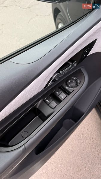 Хэтчбек Chevrolet Bolt EV 2018 в Ровно