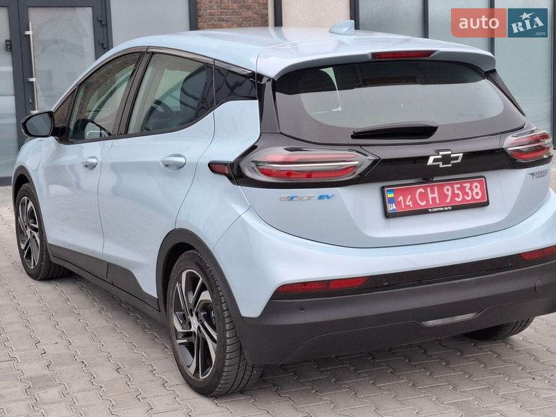 Хэтчбек Chevrolet Bolt EV 2023 в Тернополе