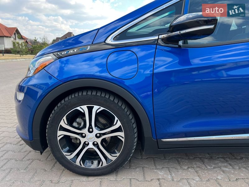 Хэтчбек Chevrolet Bolt EV 2017 в Киеве фото 12 Хэтчбек Chevrolet Bolt EV 2017 в Киеве
