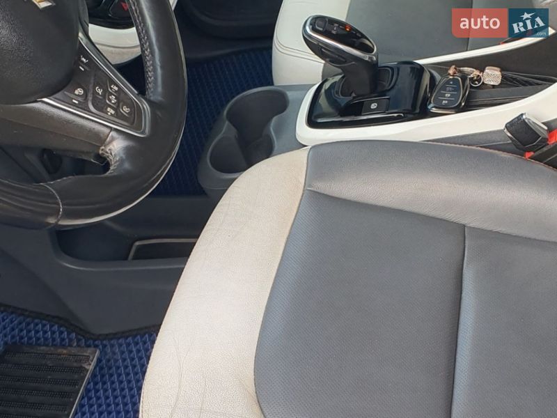 Хэтчбек Chevrolet Bolt EV 2017 в Полтаве