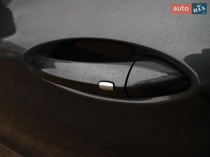 Хэтчбек Chevrolet Bolt EV 2019 в Львове фото 12 Хэтчбек Chevrolet Bolt EV 2019 в Львове