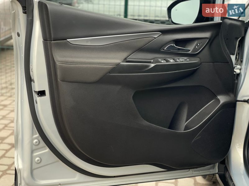 Хэтчбек Chevrolet Bolt EV 2023 в Бердичеве фото 26 Хэтчбек Chevrolet Bolt EV 2023 в Бердичеве