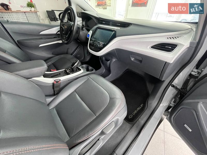 Хэтчбек Chevrolet Bolt EV 2019 в Киеве фото 40 Хэтчбек Chevrolet Bolt EV 2019 в Киеве